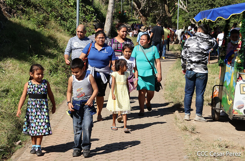 catarina-mirador-familias-nicaragua